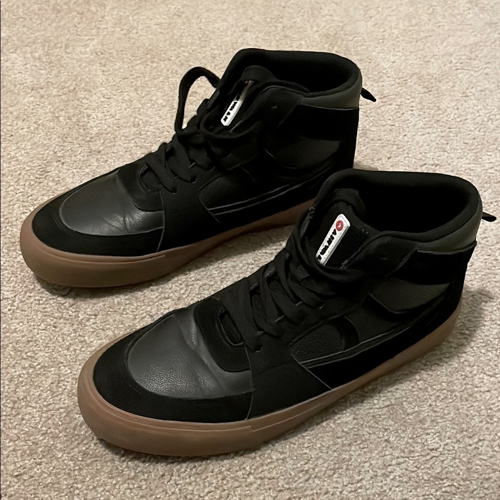 Airwalk black shoes